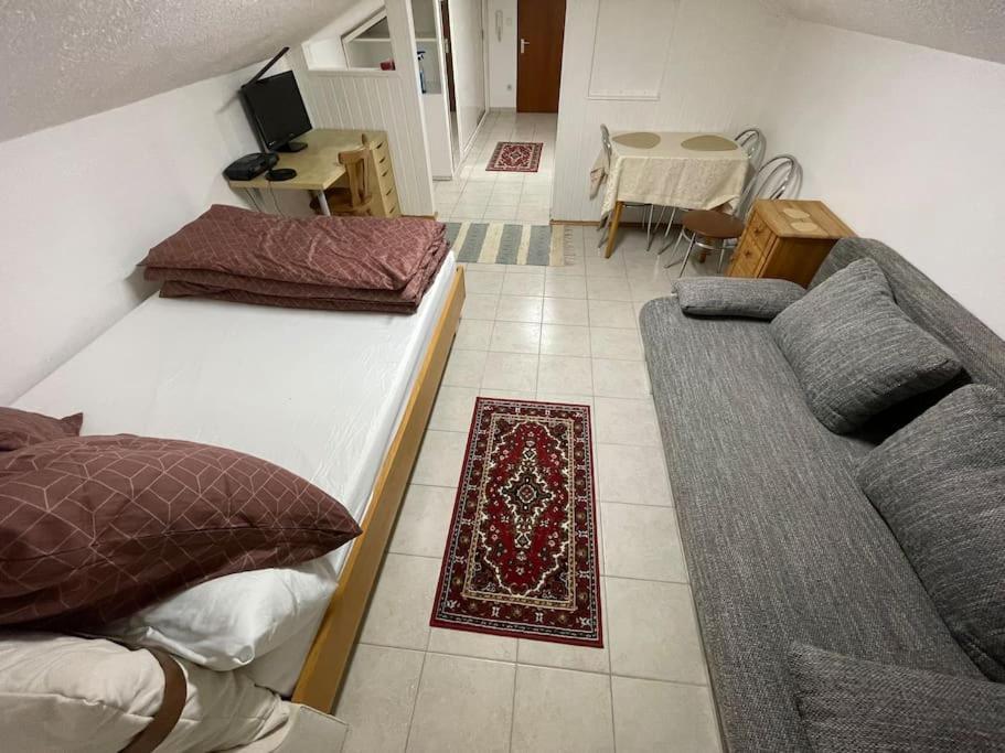 Comfortable Apartment In Commercial Centre Unterhaching Eksteriør billede
