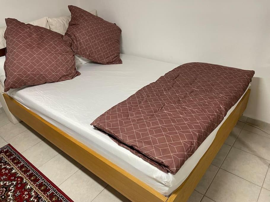 Comfortable Apartment In Commercial Centre Unterhaching Eksteriør billede