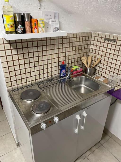 Comfortable Apartment In Commercial Centre Unterhaching Eksteriør billede