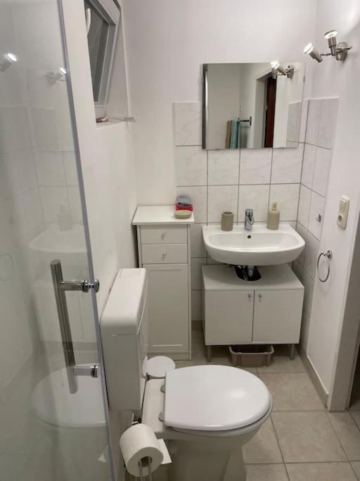 Comfortable Apartment In Commercial Centre Unterhaching Eksteriør billede